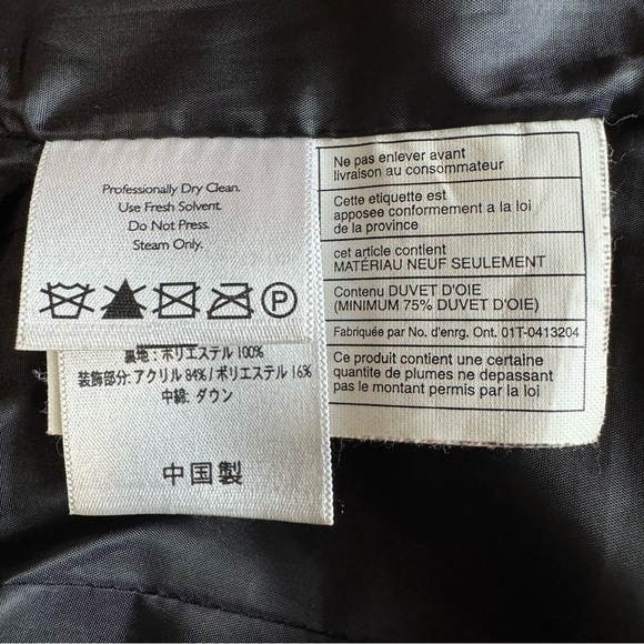 Eddie Bauer Women’s Snowflake Pattern Down Puffer Vest Faux Fur Collar Medium - Picture 8 of 9